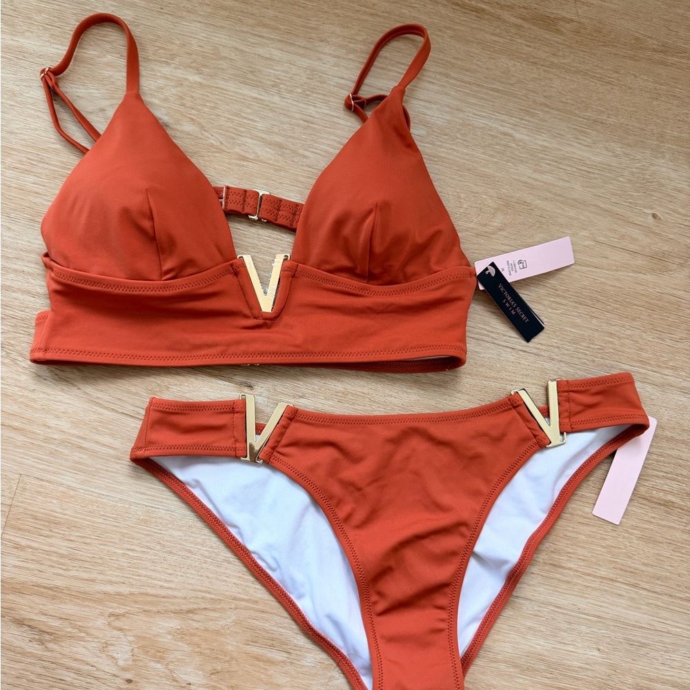 NWT Victoria's Secret Rust Orange V-Bar Gold Hardware Bikini Set S/M